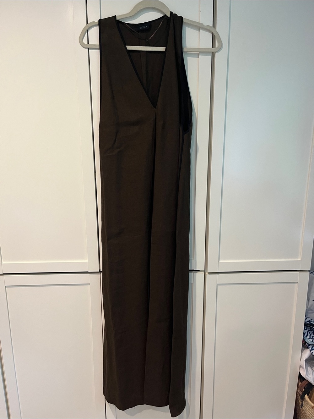 Zara Sleeveless V-Neck Maxi dress in Dark Brown with black border